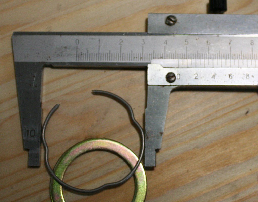 DJ181088   Stopper Seal Oil  - Стопорная шайба сальника, наружный диаметр 46 мм